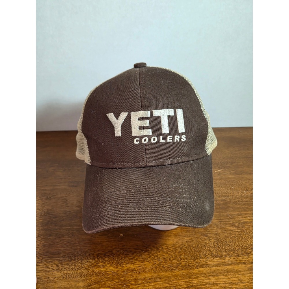 YETI Coolers Trucker Hat Brown Tan Mesh Snapback Logo Cap Mens Adjustable